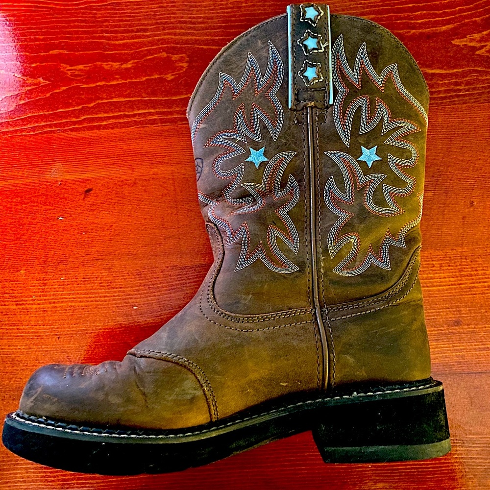 Ariat Cowgirl boots